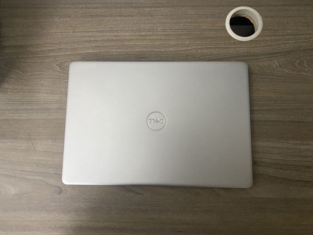 Laptop Dell Vostro V5370 cũ i5-8250U |8GB | 256G SSD | AMD M460 2G | 13.3